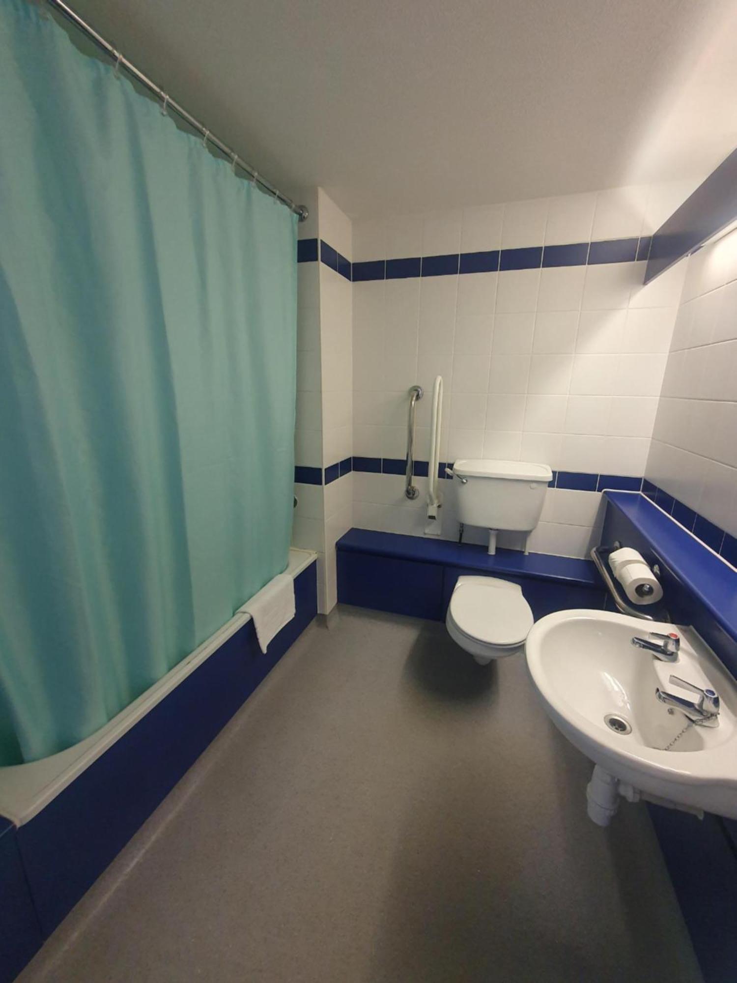 Metro Inns Huddersfield Eksteriør bilde