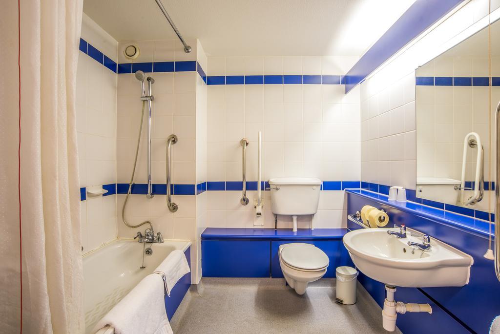 Metro Inns Huddersfield Eksteriør bilde